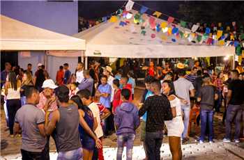 Prefeitura de Cabrália realiza festa de Santo Antônio em Ponto Central
